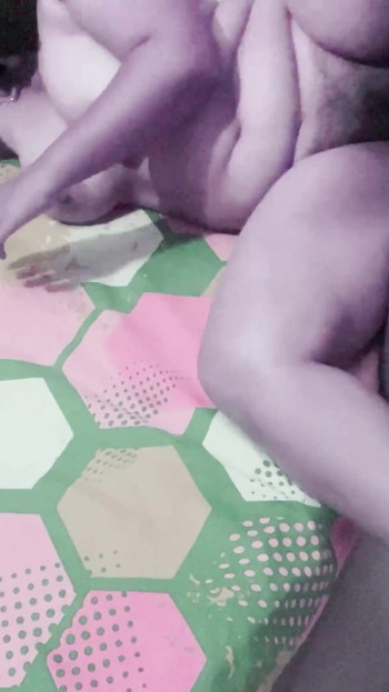"Ateşli desi pika Hintli sikiliyor natasha desi seksi Hintli kız tam romantik ev yapımı seks" den ikonik an