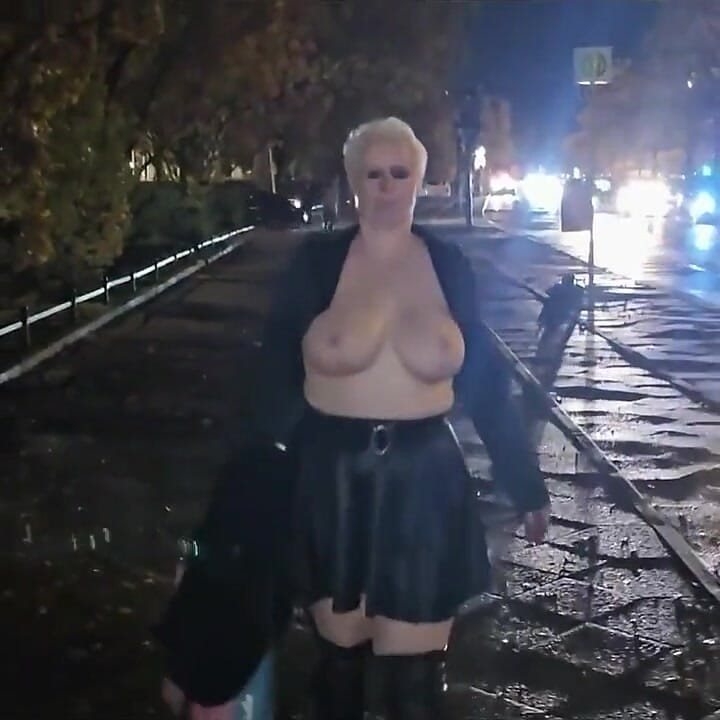 Topless prin Berlin
