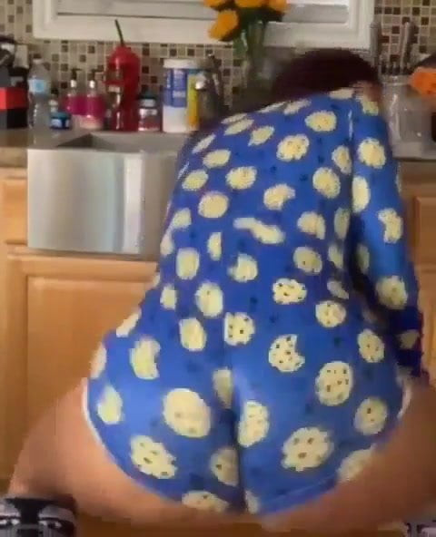 TWERK