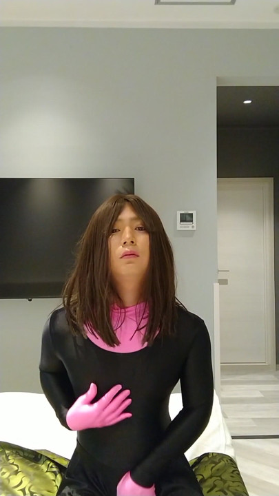 Japanese zentai masturbate crossdresses | Clip 1