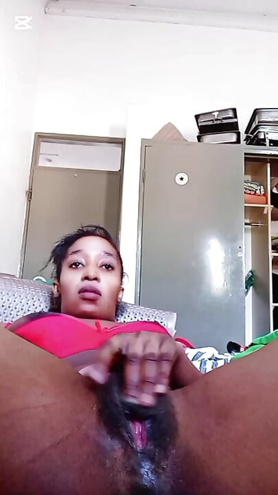 Have funny with kiki