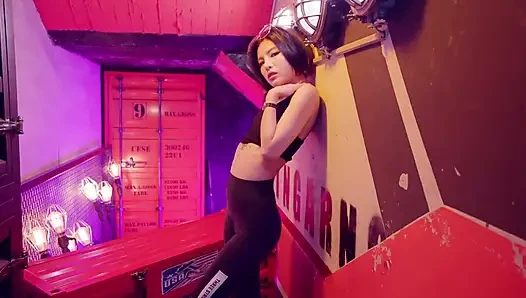 Sexy asiatisches mädchen solo-show
