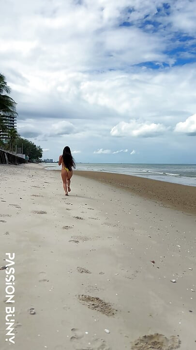 Outdoor Bikini Fun with Hottie on the Beach