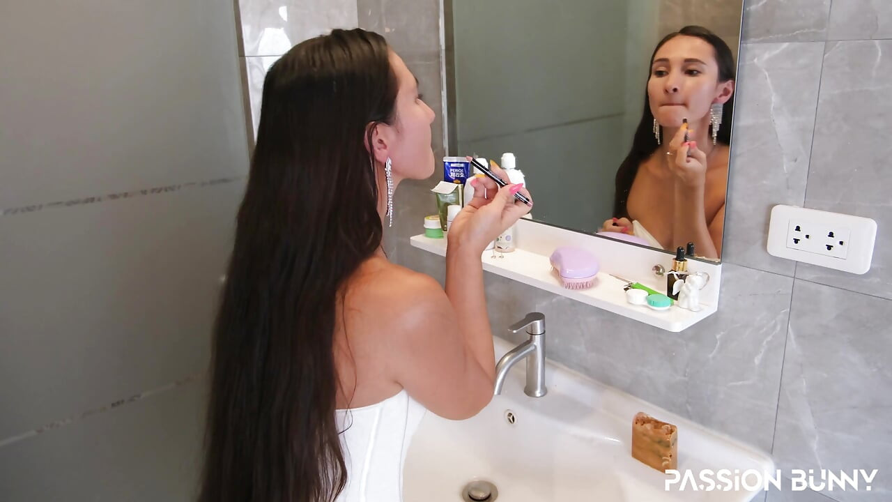 Deep Mouth Fuck with Facial for Hot Wife