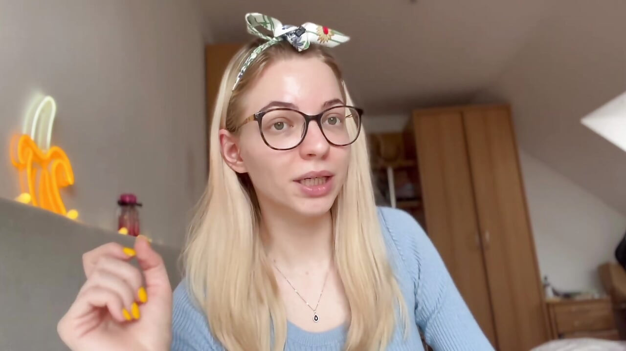 How to Tell Her About Your Micro Size!