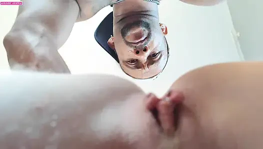 IN ZWEI SEHR STARKE ZU KOMMEN