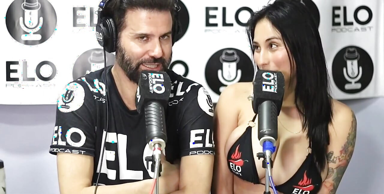 Entrevista con Elo Podcast termina con muchas preguntas picantes que me excitan - Jenifer juega
