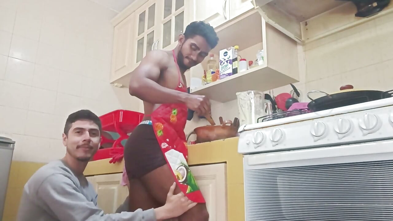 Bodybuilder Eaten at the Kitchen - Has to Eat His Own Cum