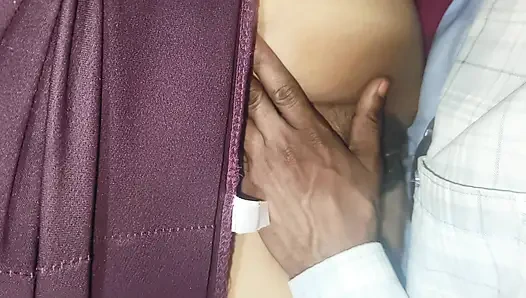 Sezon 116. Hintli ateşli hintli seksi üvey anne üvey oğluyla götünü sikiyor