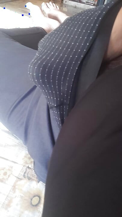 chaddi me muth maari