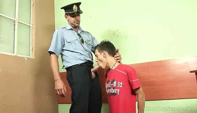 Daddy fucking a skinny boy