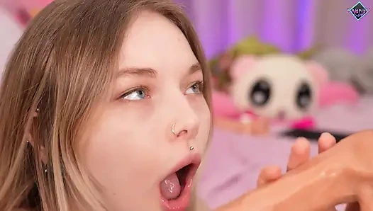 Hot moment from live show with dildo. Karneli Bandi