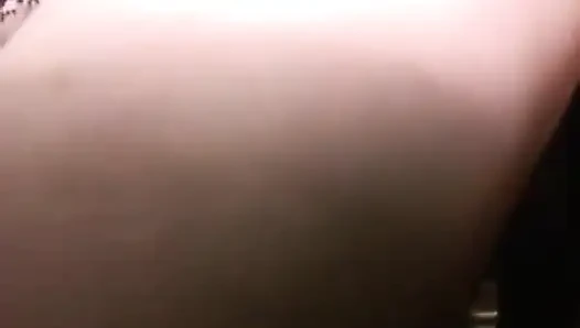 Mathilde hat einen dringenden drang zum ficken!