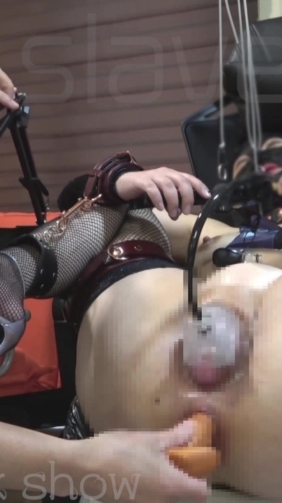 Captivating moment from "Kinky Slavedoll R Vol.008 Pussy vacuum...Anal dildo squirting...Juice accumulating in the cup. "