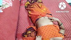 Cô gái đang ngủ nóng sari khiêu dâm