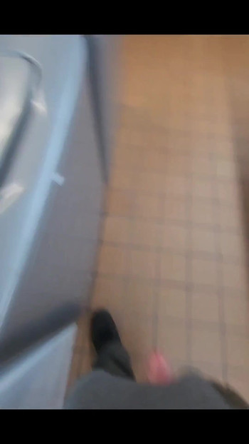 Nezaboravan trenutak iz filma "Malo se zabavljate u praonici kovanica".