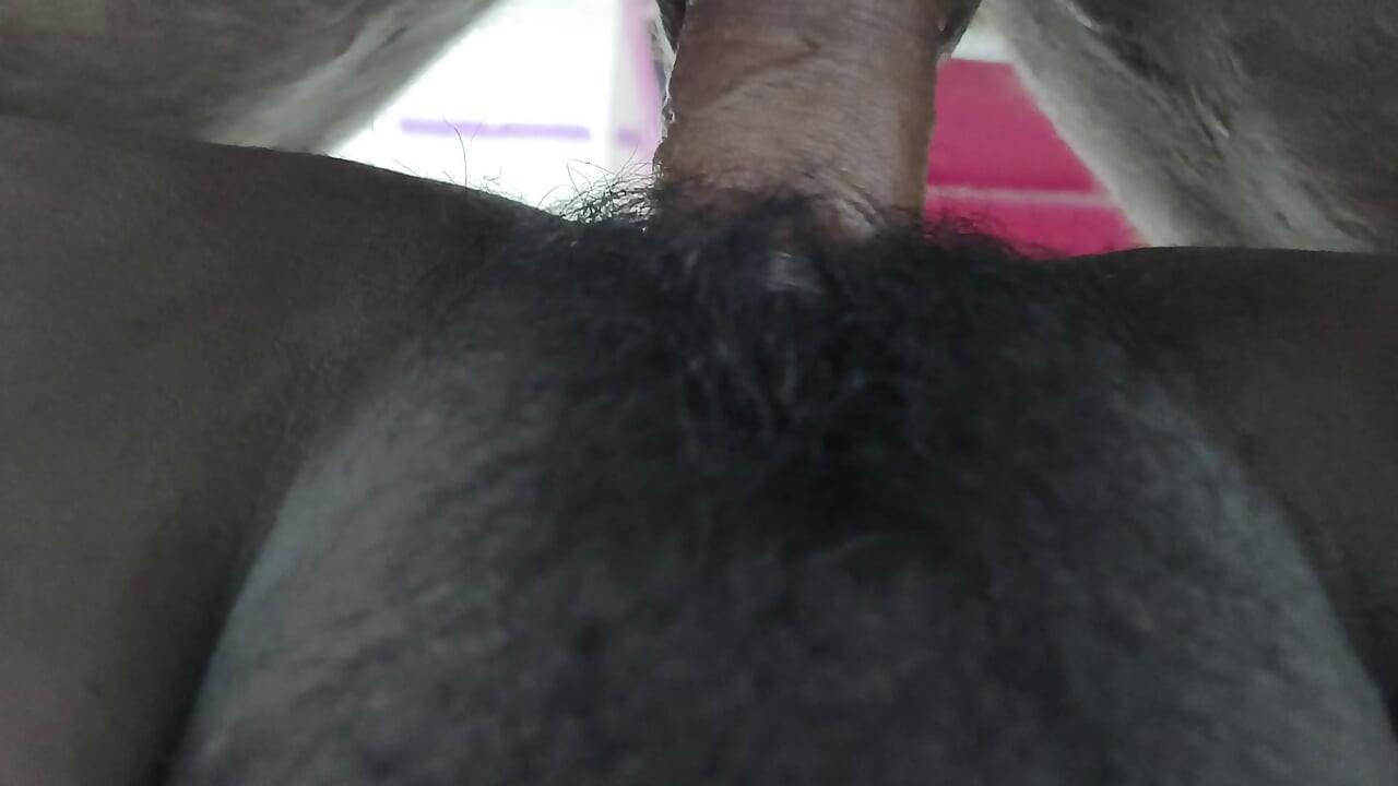 Bhabhi ki garam chut me garam lund dall diya