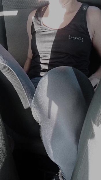 Young Sapeca showing her pussy inside the car after going to the gym