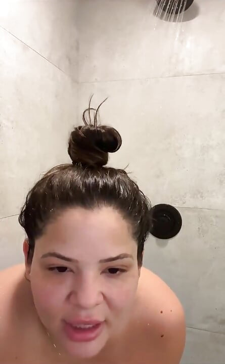 Live Stream with Dani Valentina