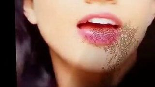 Nisha Randi ama la sborra sulla sua fottuta faccia