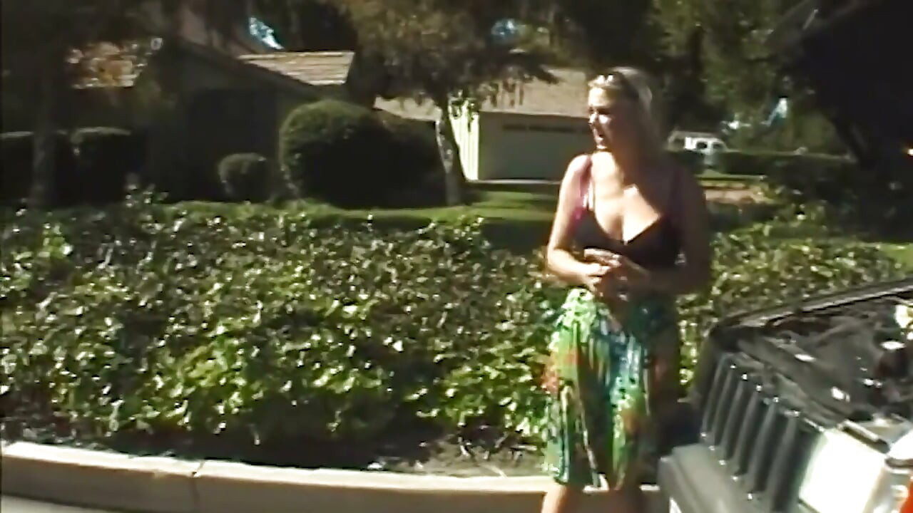 Thankful Busty Cougar MILF Fucks Helpful Lucky Guy