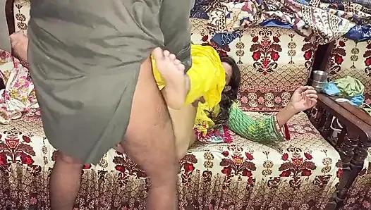 Sara khan ki new video bhabhi and dever sex alone in room