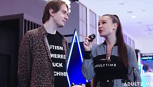 Adult Time Vists Немецкая порно конвенция | С участием Alison Rey | Венера Берлин 2025