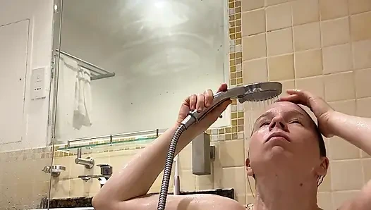 Vajinamı tamamen pürüzsüzce tıraş et