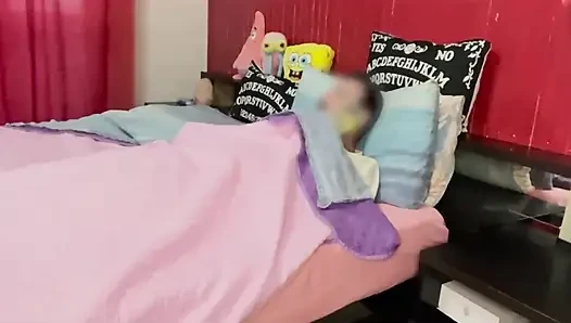 Моя соседка приходит мне на помощь