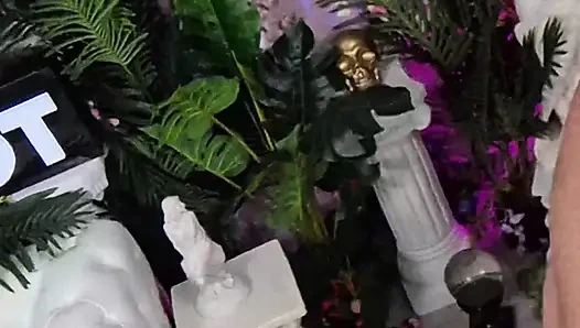 Dövmeli seksi kız Ravyn Alexa büyük bir yarakla sikiliyor!