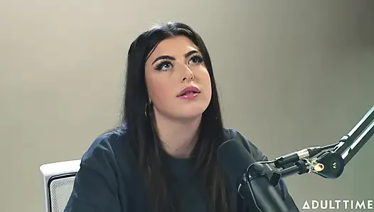 Menjadi Seorang Dominatrix Profesional Bukan Hal yang Diharapkan Gal Ritchie! | Podcast Khusus Orang Dewasa