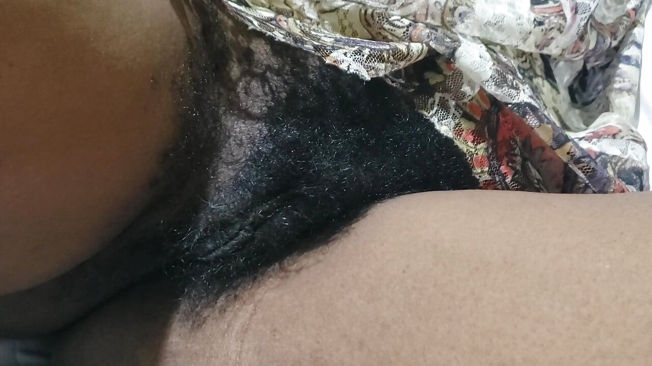 Memek hot ibu-ibu seksi 18 tahun dan tante seksi ini dientot habis-habisan