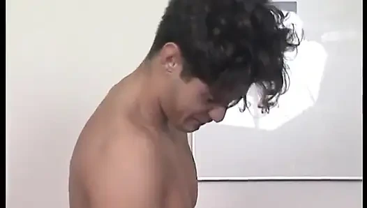 Blonde blonde sweetie bekommt anweisungen von rothaariger schlampe, wie man gefickt wird