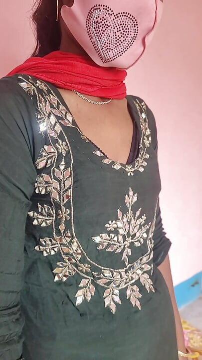 Bangladeshi sexy girl needs a sex partner. Who wants to be with this girl right now? This girl is very hot.
