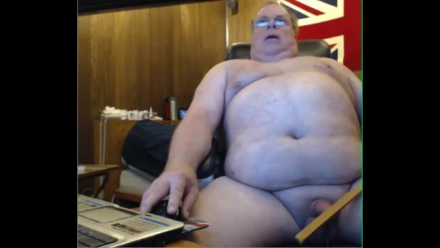 grandpa play on webcam