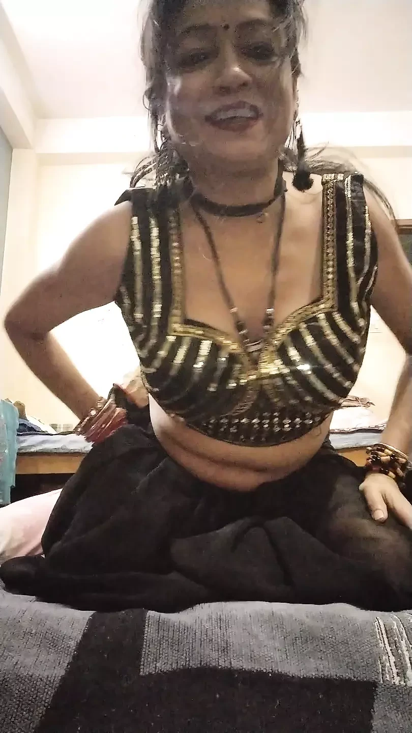 Sexy' lady nude dance in bhojpuri songs hot nipple boobs