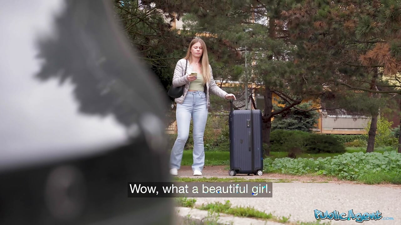 Това момиче изглеждаше изгубено - Публичен агент