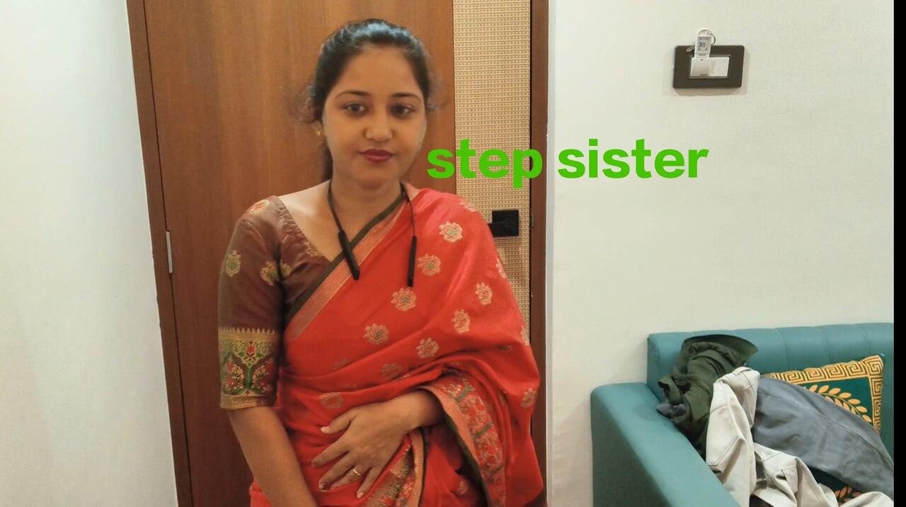 Vruća indijska maćeha jebe polubrata u hotelima, cijelim filmovima