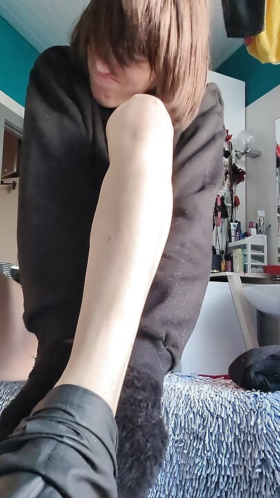 ra khỏi latex sau khi một neihgt trong đó
