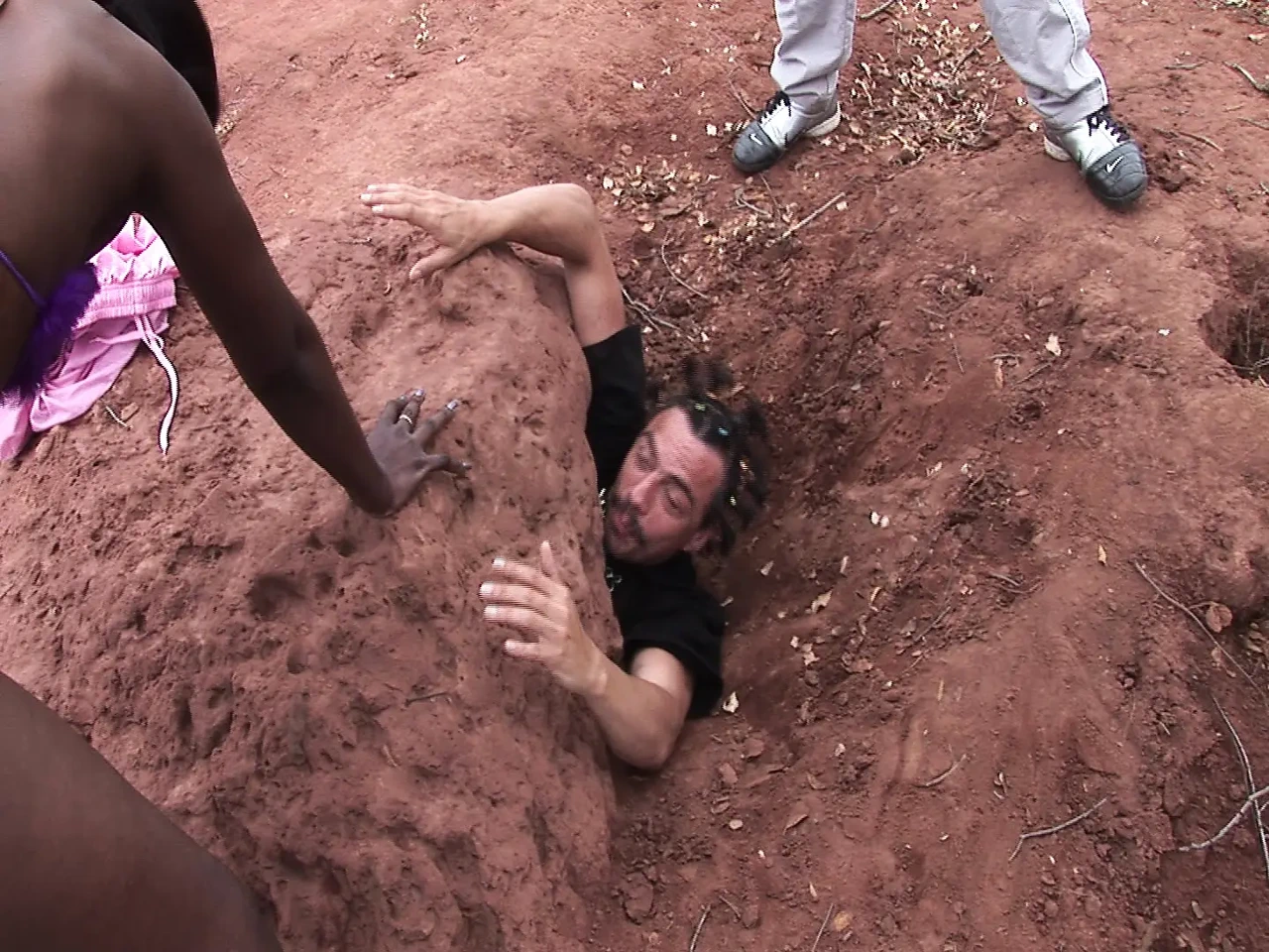 沙中埋藏的美丽：野外恋物癖性爱