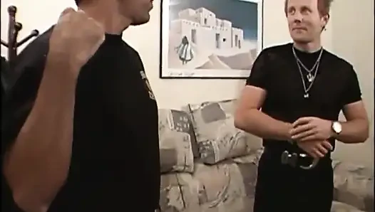 Reifer dreier, behaarte muschi, milf fickt