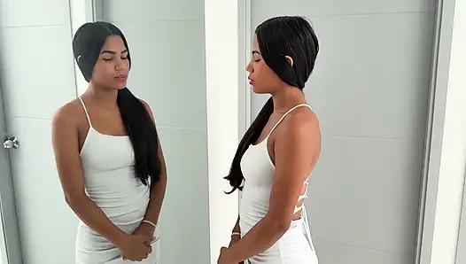 Wanita India Muda Pemalu Kehilangan Keperawanannya Untuk Pertama Vex Berakhir Dengan Semua Air Maninya Di Vaginanya Yang Ketat