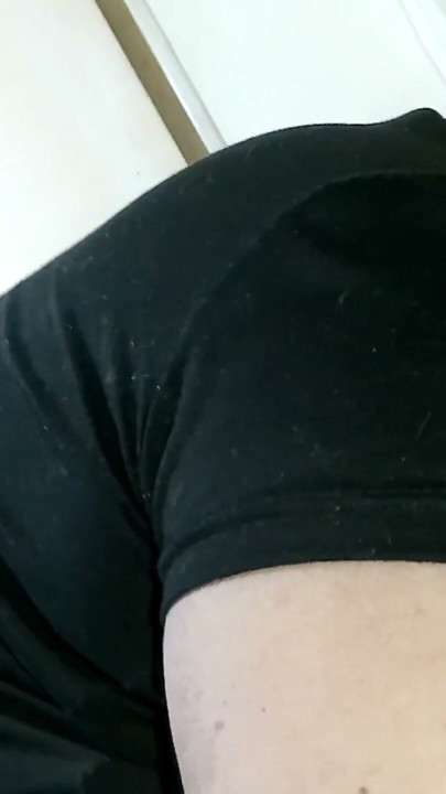 Granny is masturbated in close-up and then gets cum in her hot pussy | Clip 3