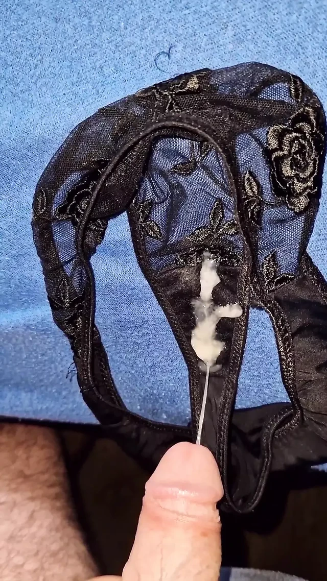 Massive cumshot in mothers black sexy thongs