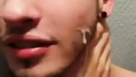 Sein Suce porn video – suce salope