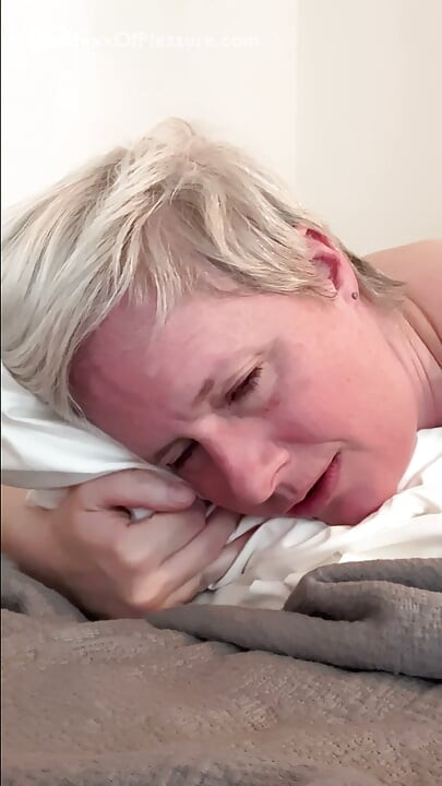 Horny MILF Can't Resist A Good Fucking