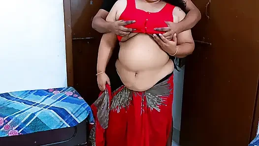 Kakak iparku tetangga sebelah, melepas saree-nya, dan menyetubuhi gaya anjingnya. Asian xxx