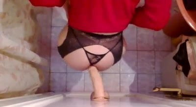 Dildoing 我的屁股！