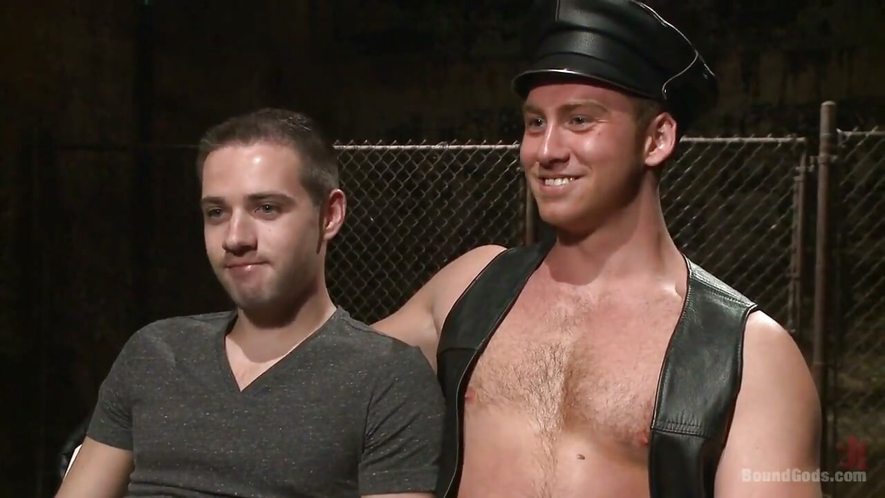 Ο Connor Maguire Δοκιμάζει την Πείνα του Σκλάβου του για Πόνο