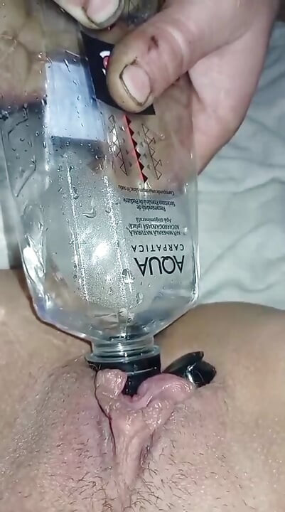 Put Water From a Bottle in the Vagina